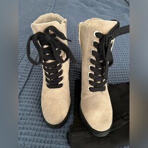 NEW Paige boots size 7